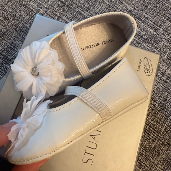 Stuart Weitzman Girls' Baby Bud Ballet Flats - Picture 2 of 4